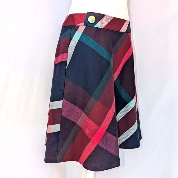 Tommy Hilfiger | Tartan Plaid Academia Mini Skirt with Golden Anchor Buttons | 6 - Picture 2 of 13